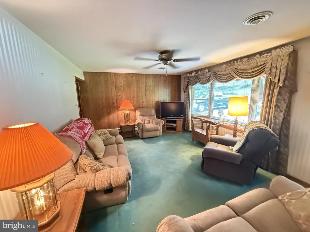 80 JOHNS WAY Honey Brook, PA 19344