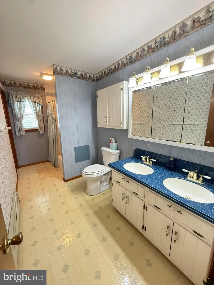 80 JOHNS WAY Honey Brook, PA 19344
