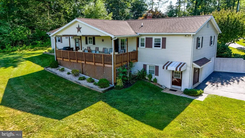 80 JOHNS WAY Honey Brook, PA 19344