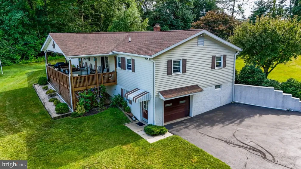 80 JOHNS WAY Honey Brook, PA 19344