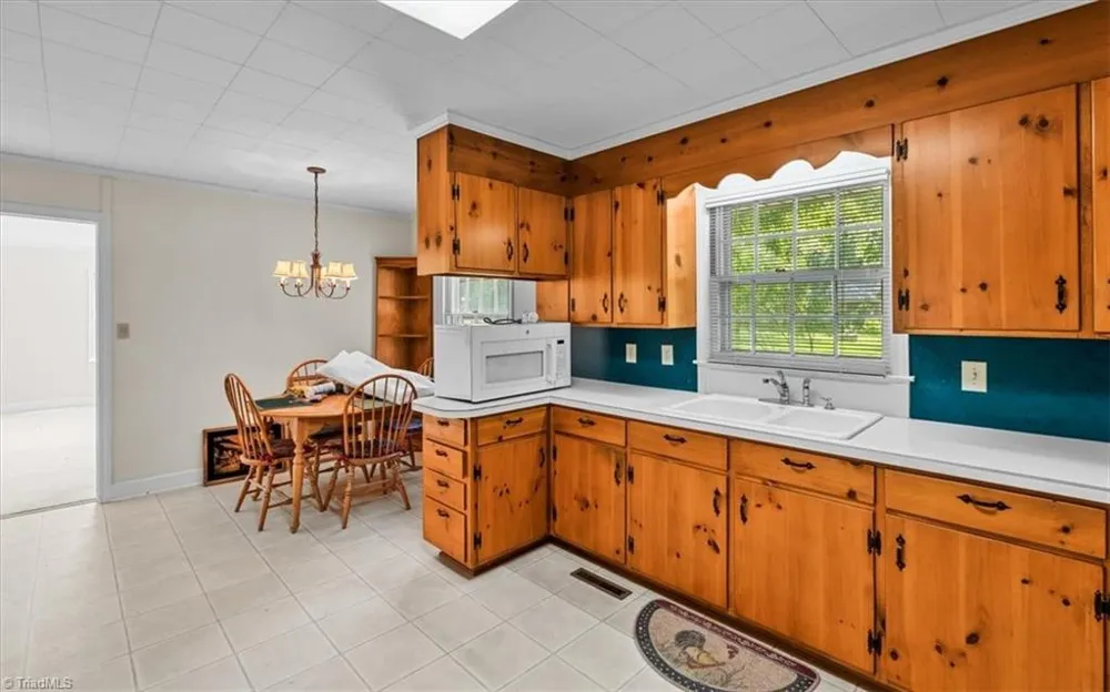 815 Coleman Drive Whitsett, NC 27377