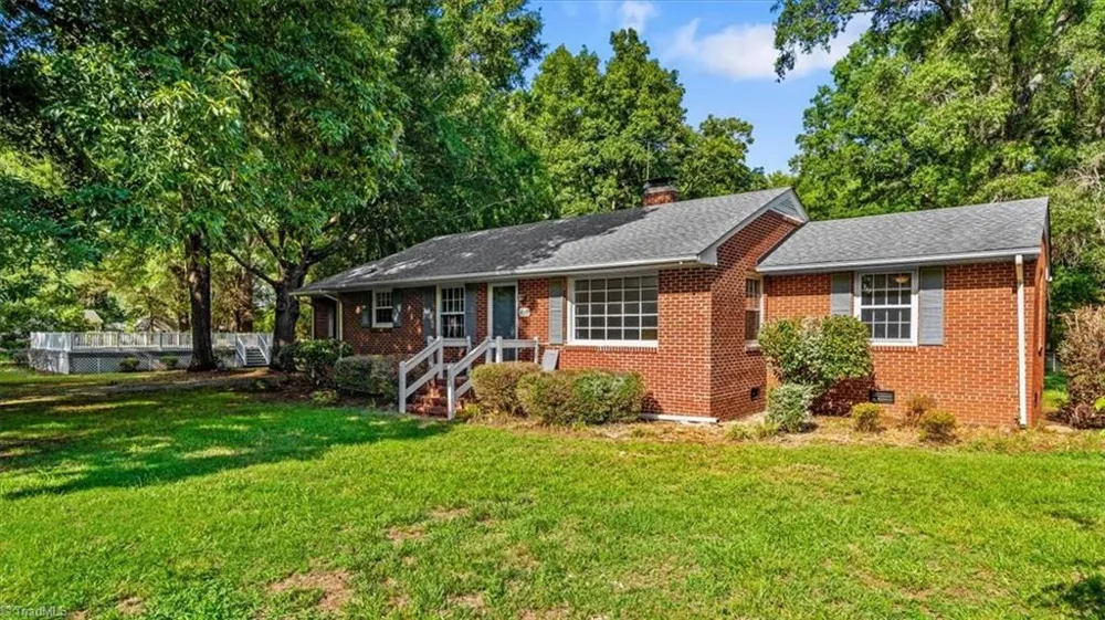 815 Coleman Drive Whitsett, NC 27377