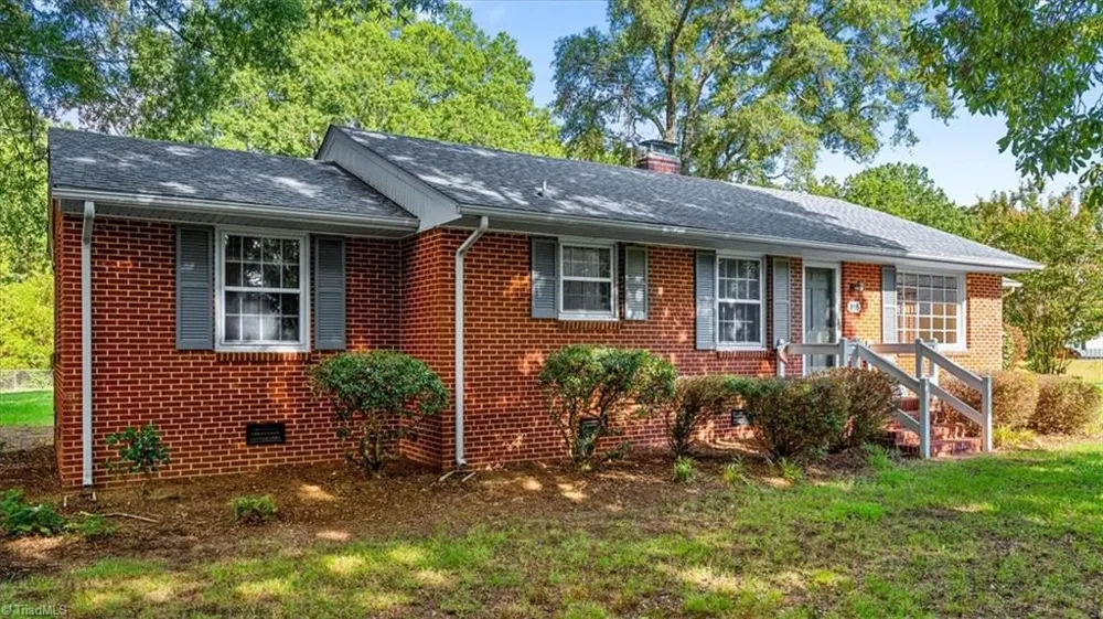 815 Coleman Drive Whitsett, NC 27377