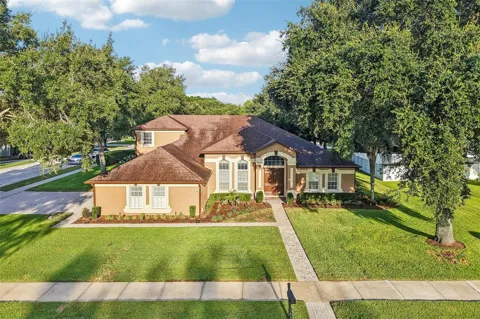 2947 CEDAR CREST DRIVE