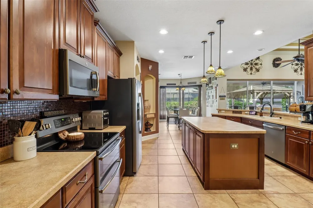 2947 CEDAR CREST DRIVE Apopka, FL 32712