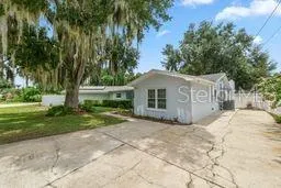 1901 LAKE ELOISE DRIVE Winter Haven, FL 33884