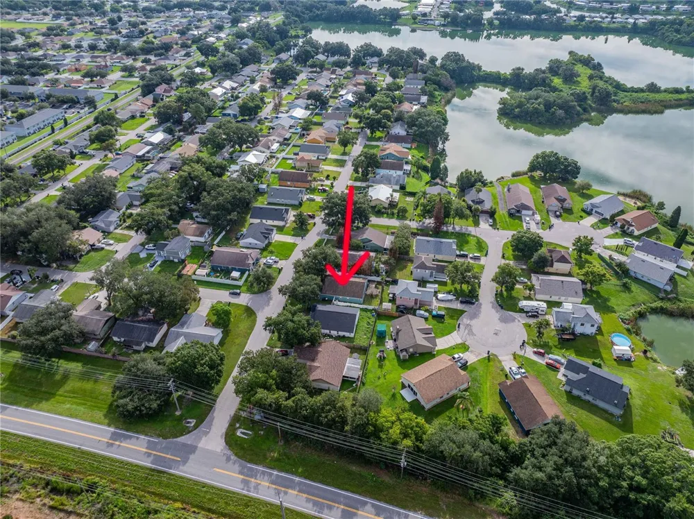 1695 LAKESIDE DRIVE Bartow, FL 33830