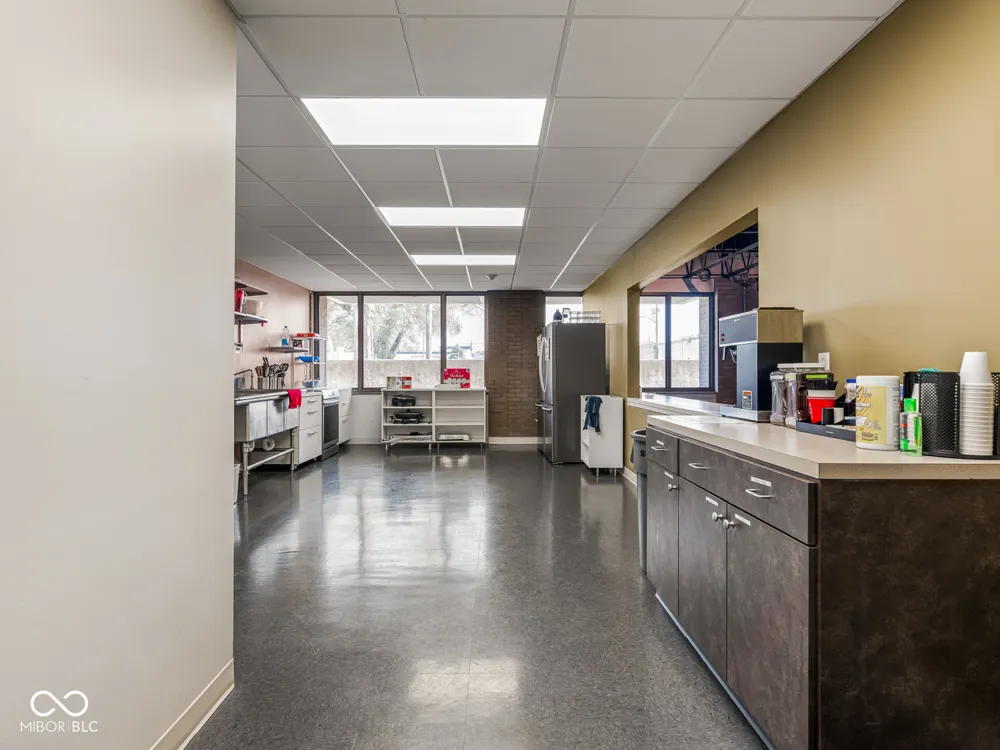 2021 E 52nd Street #103 Indianapolis, IN 46205