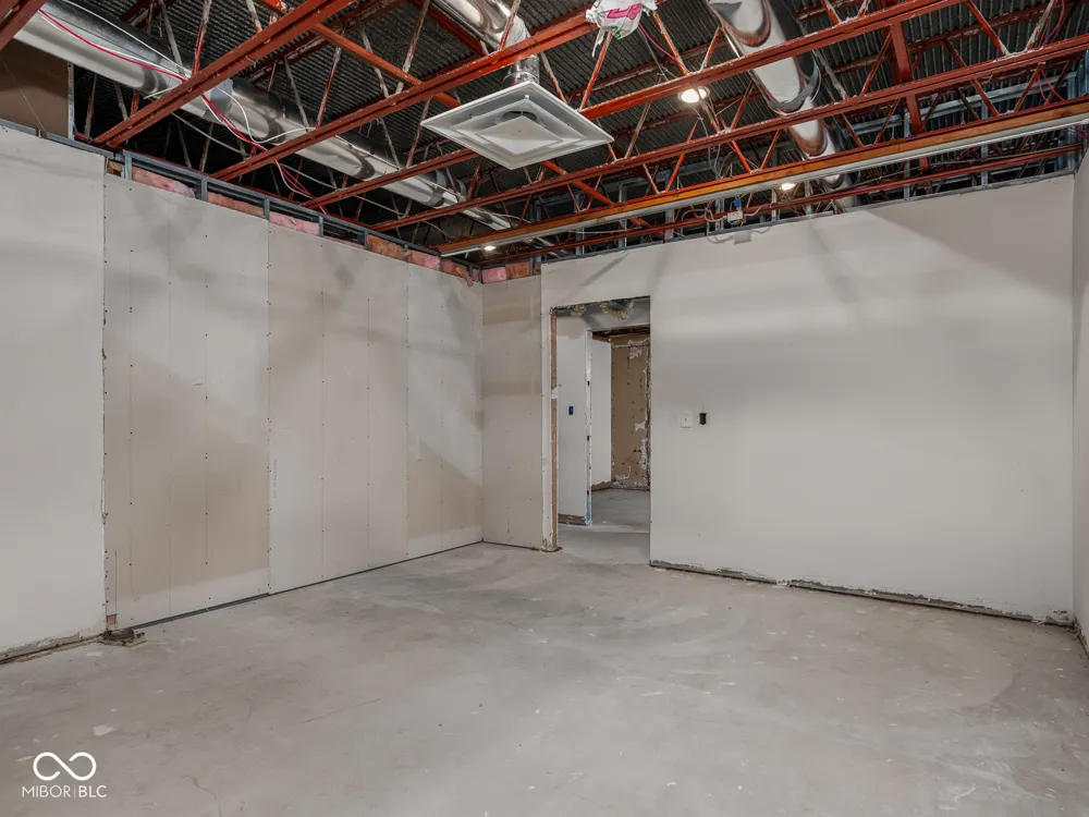 2021 E 52nd Street #103 Indianapolis, IN 46205