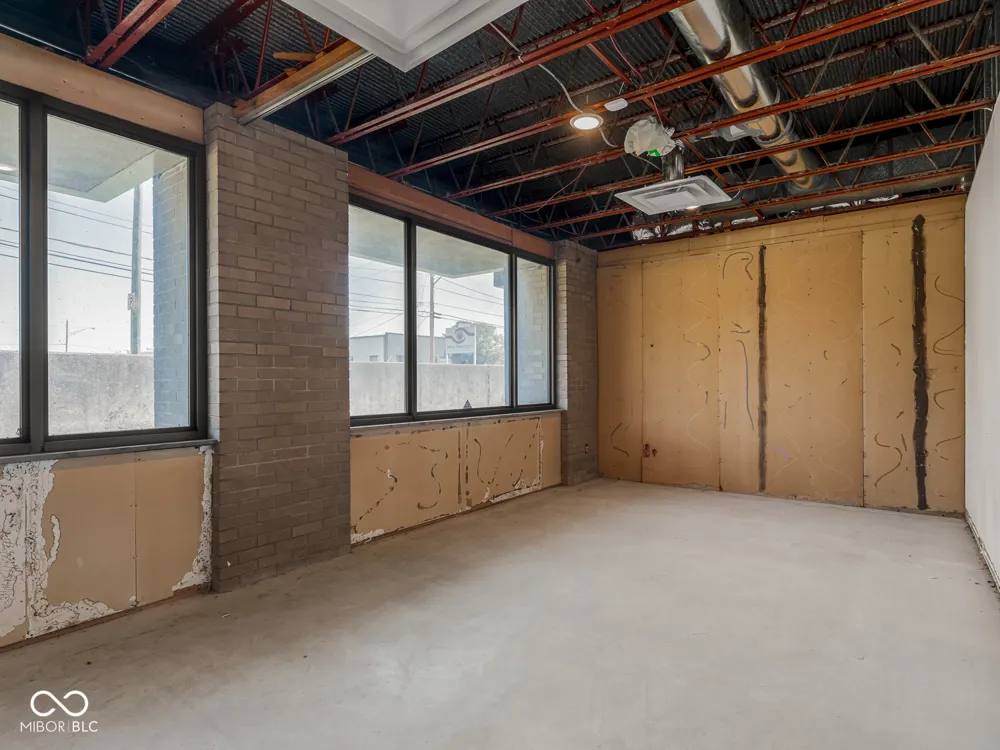 2021 E 52nd Street #103 Indianapolis, IN 46205