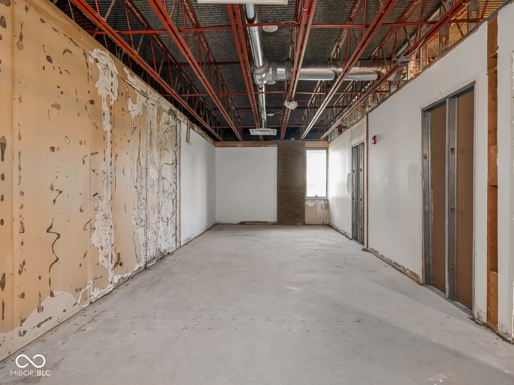 2021 E 52nd Street #103 Indianapolis, IN 46205
