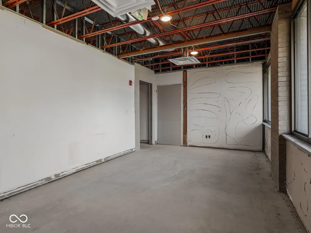 2021 E 52nd Street #103 Indianapolis, IN 46205