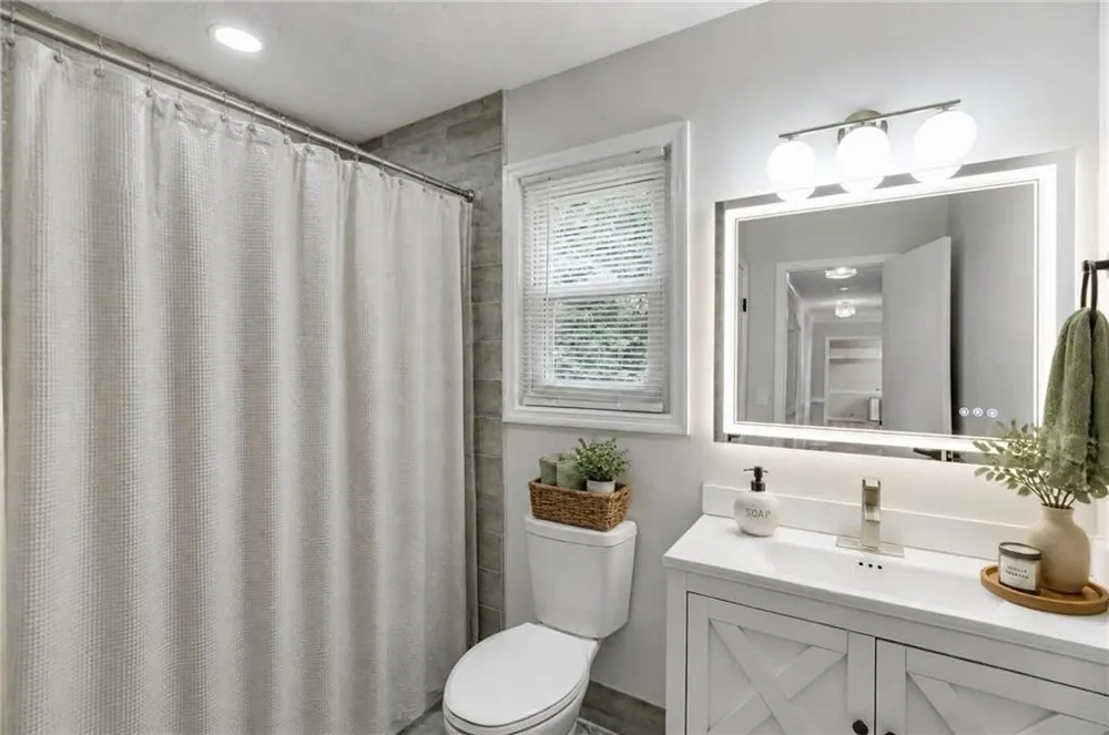 4445 Lake Forest Drive Oakwood, GA 30566