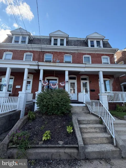 27 S CHESTNUT STREET
