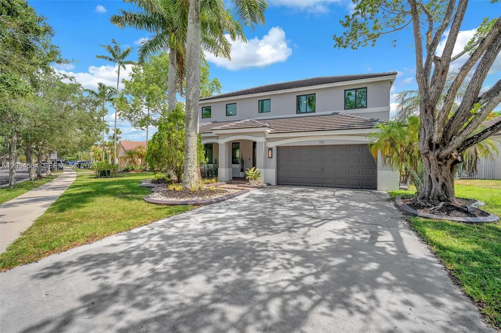 731 Tulip Cir Weston, FL 33327