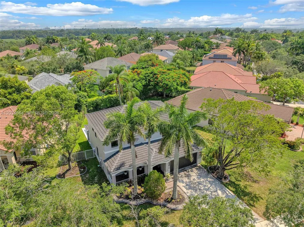 731 Tulip Cir Weston, FL 33327