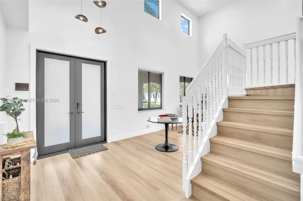 731 Tulip Cir Weston, FL 33327