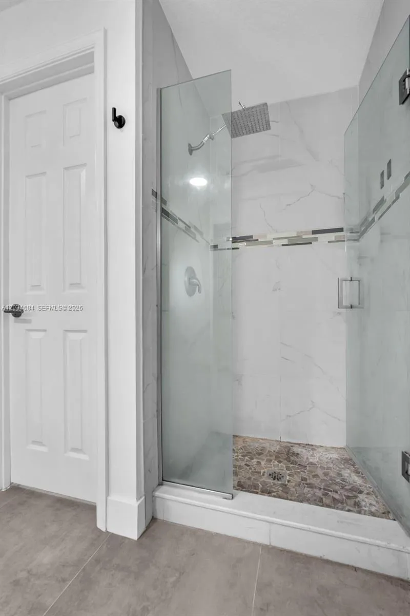 731 Tulip Cir Weston, FL 33327