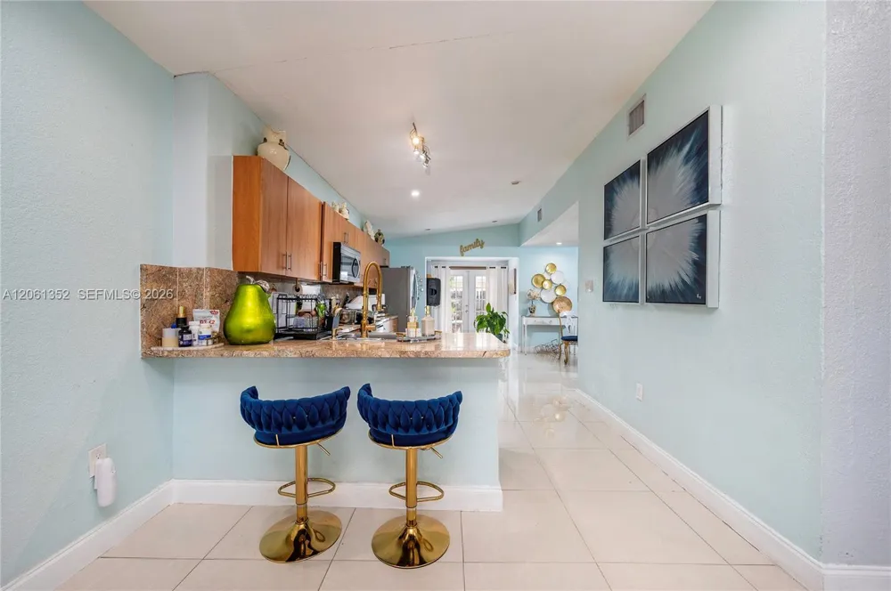 11451 SW 43rd St Miami, FL 33165