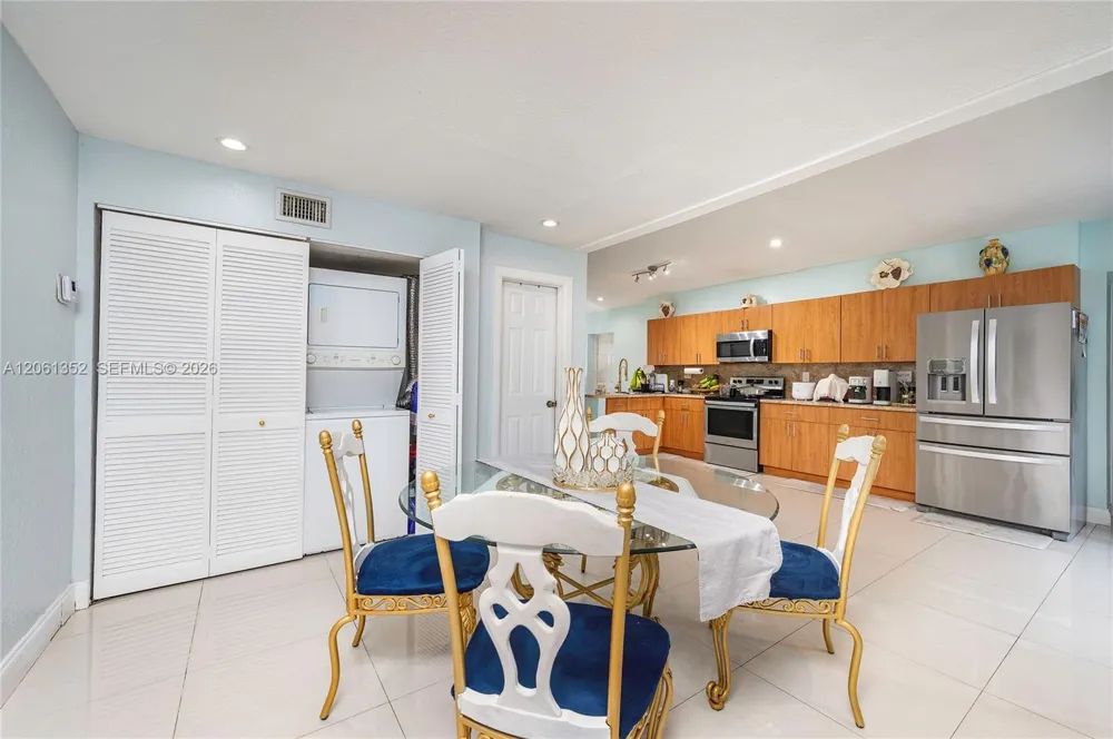 11451 SW 43rd St Miami, FL 33165