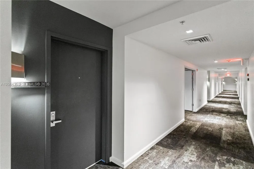 325 S Biscayne Blvd #3421 Miami, FL 33131