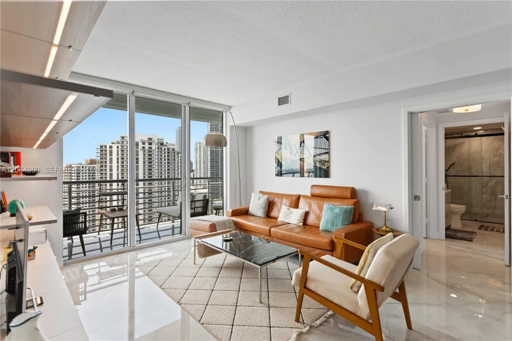 325 S Biscayne Blvd #3421 Miami, FL 33131
