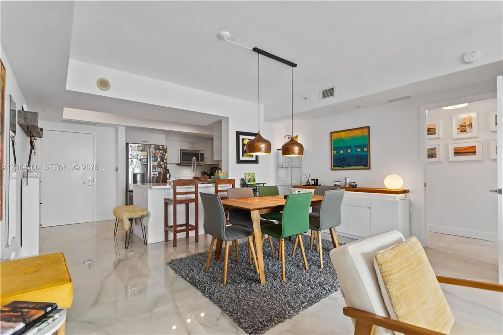 325 S Biscayne Blvd #3421 Miami, FL 33131