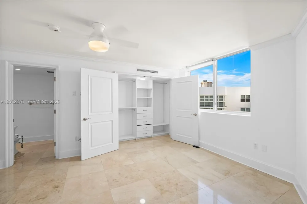 600 Grapetree Dr #11DN Key Biscayne, FL 33149