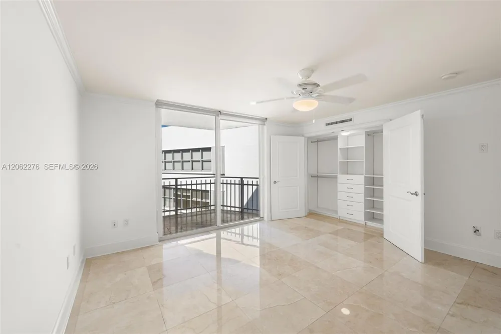600 Grapetree Dr #11DN Key Biscayne, FL 33149