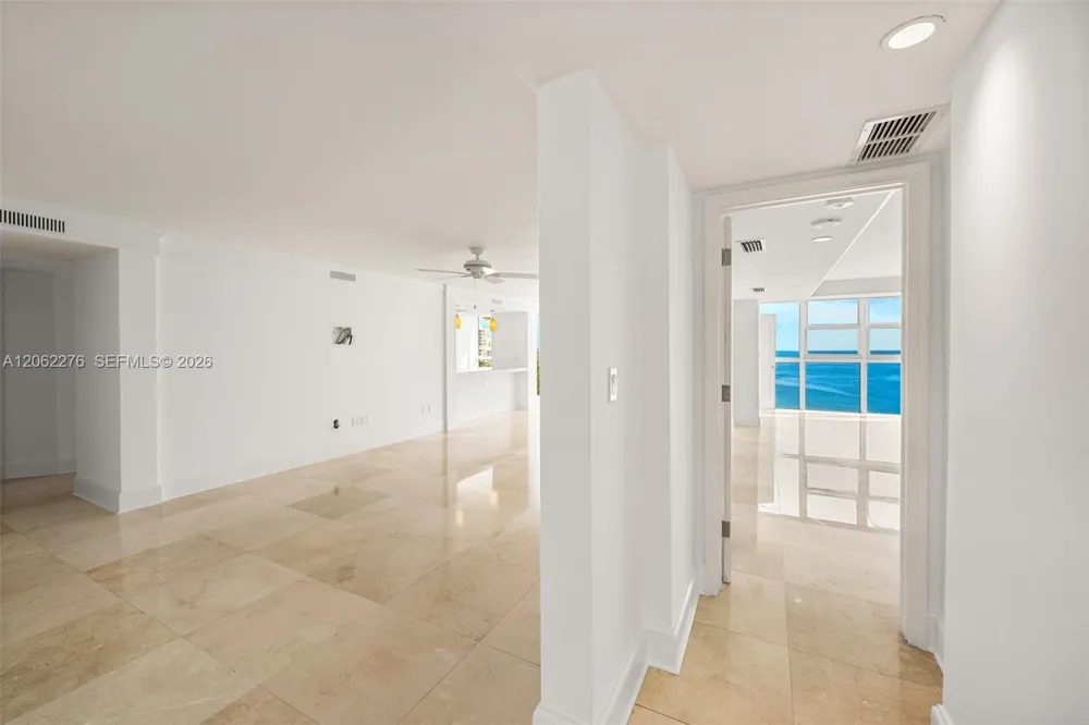 600 Grapetree Dr #11DN Key Biscayne, FL 33149