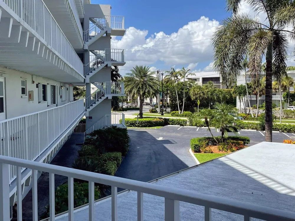 3500 S OCEAN BOULEVARD #211 South Palm Beach, FL 33480
