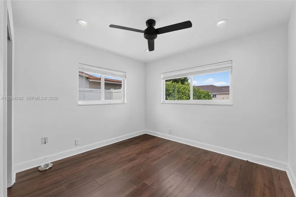 4490 NW 19th Way Oakland Park, FL 33309