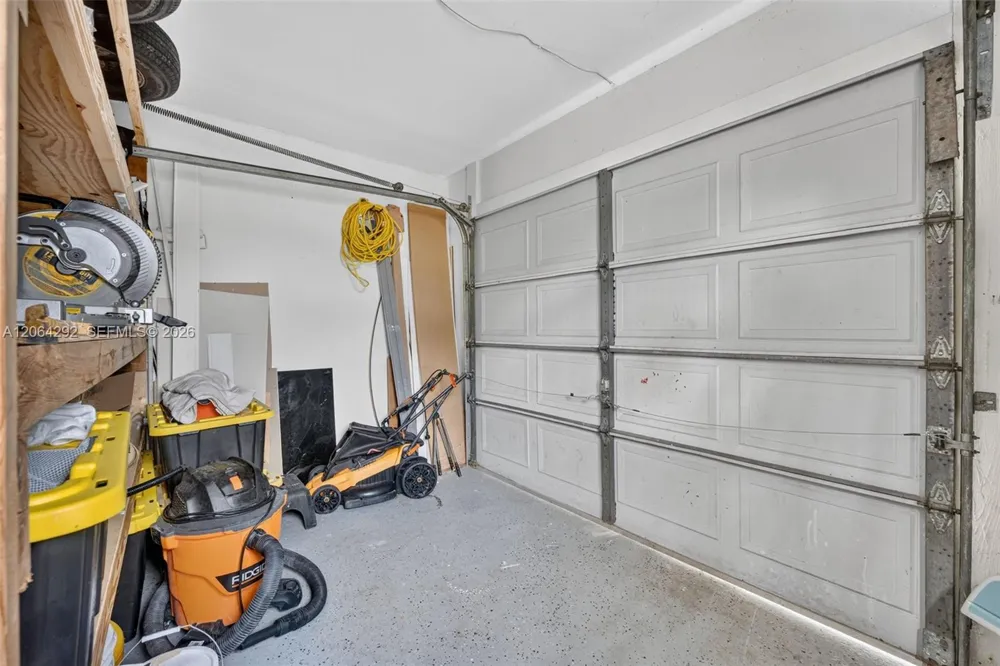 4490 NW 19th Way Oakland Park, FL 33309