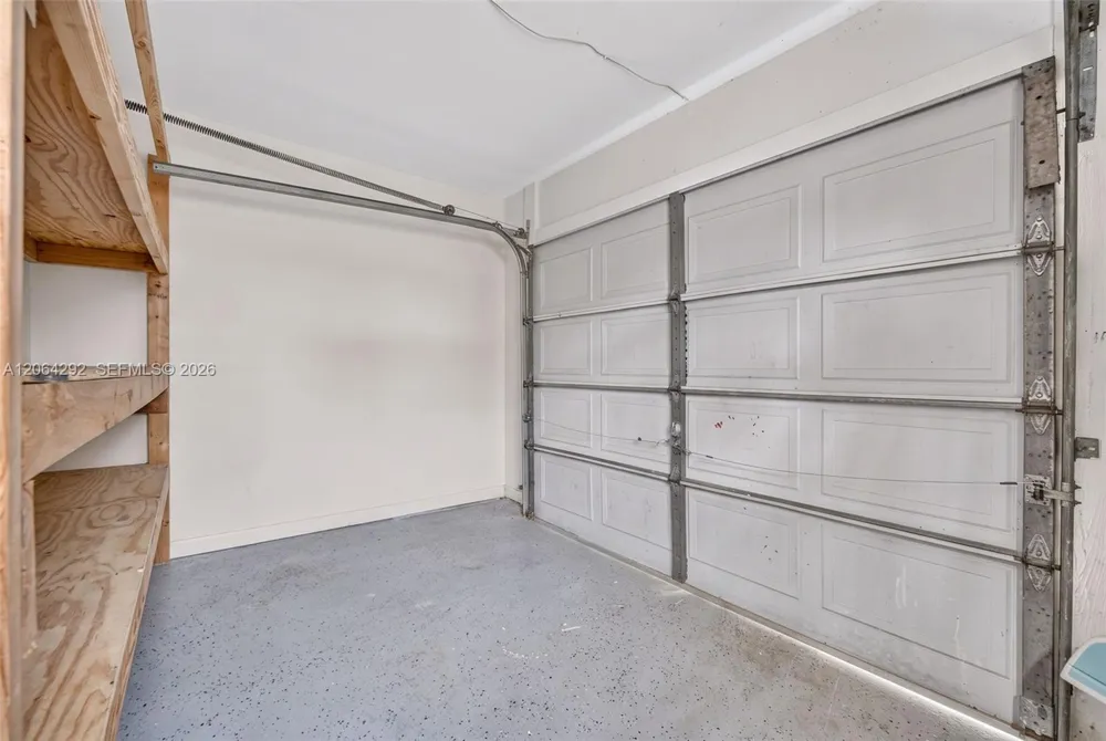 4490 NW 19th Way Oakland Park, FL 33309