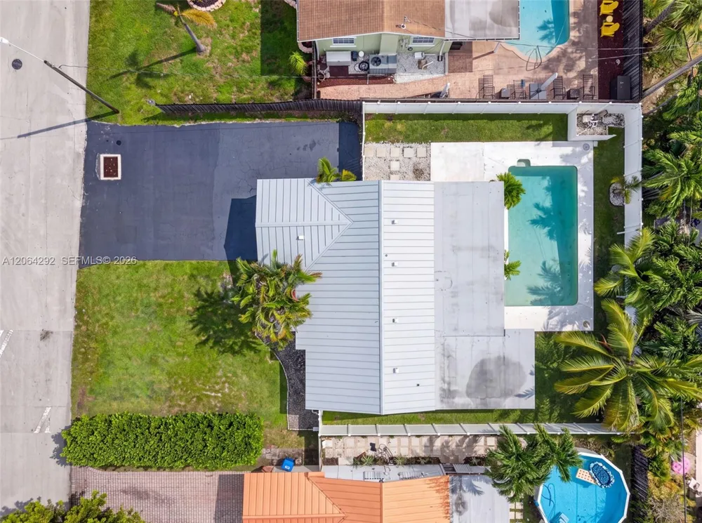4490 NW 19th Way Oakland Park, FL 33309