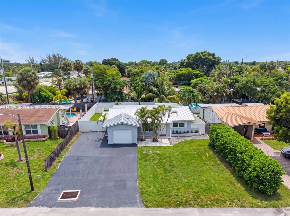 4490 NW 19th Way Oakland Park, FL 33309