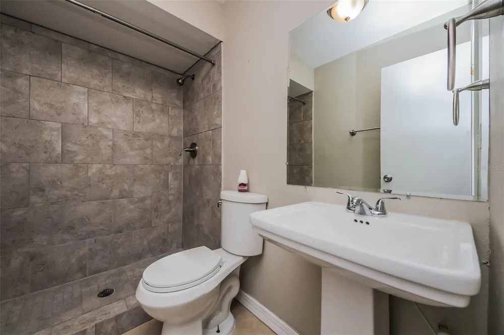 211 COBALT DRIVE Kissimmee, FL 34758