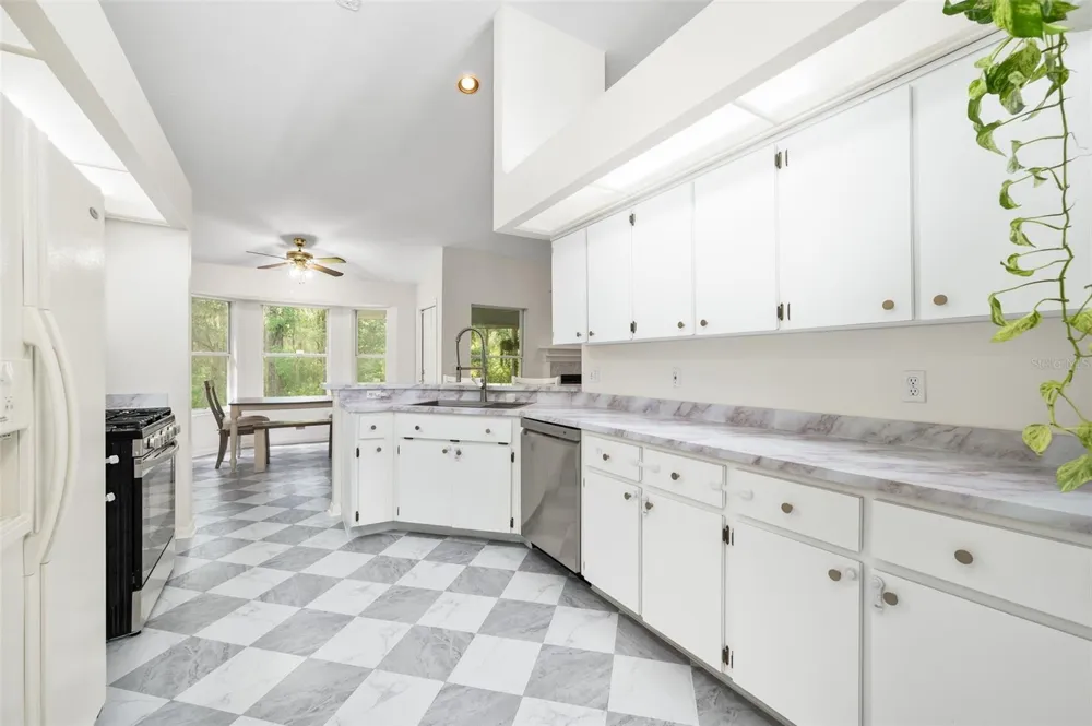 10001 NW 12TH LANE Gainesville, FL 32606