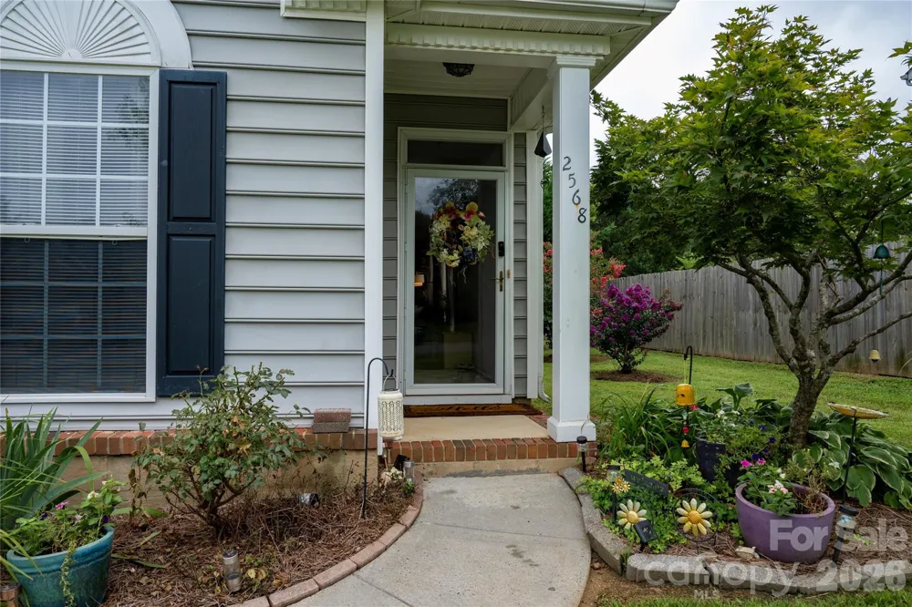 2568 Governors Pointe Court NE Concord, NC 28025