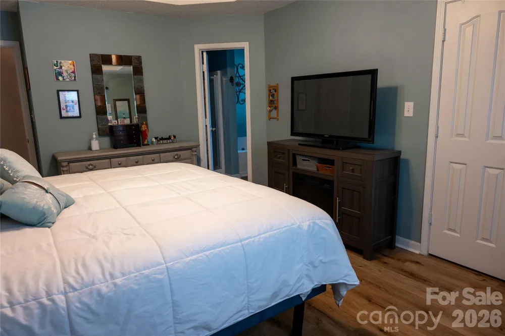 2568 Governors Pointe Court NE Concord, NC 28025