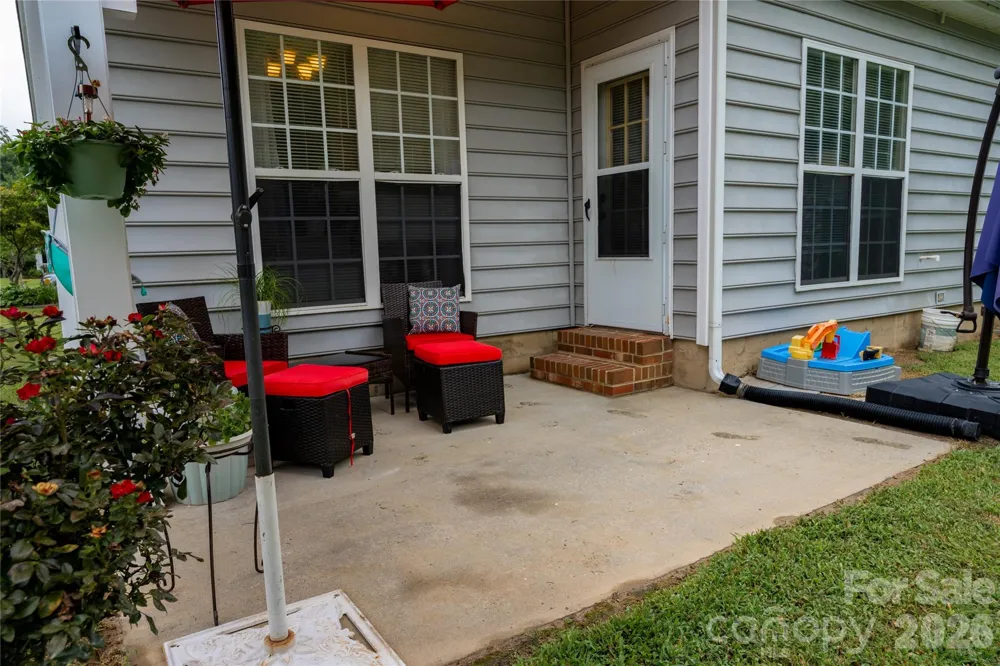 2568 Governors Pointe Court NE Concord, NC 28025