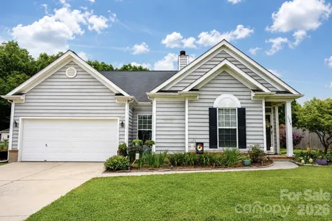 2568 Governors Pointe Court NE