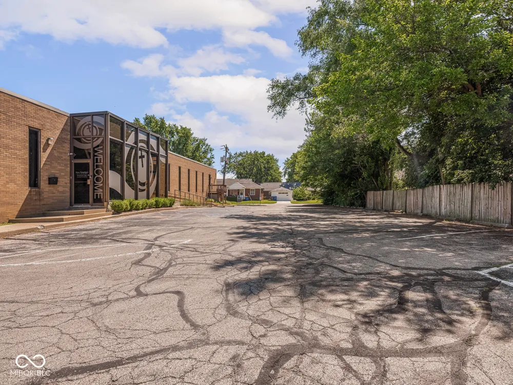 2021 E 52nd Street #112 Indianapolis, IN 46205
