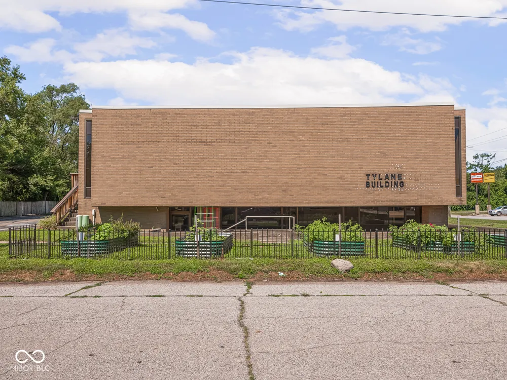 2021 E 52nd Street #112 Indianapolis, IN 46205