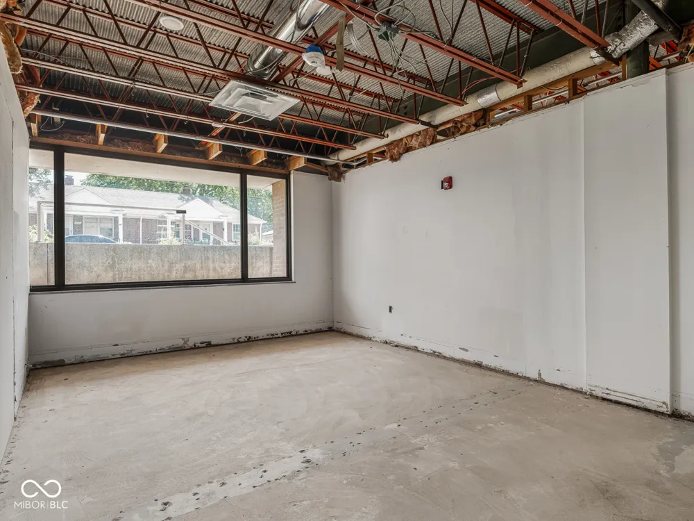 2021 E 52nd Street #112 Indianapolis, IN 46205