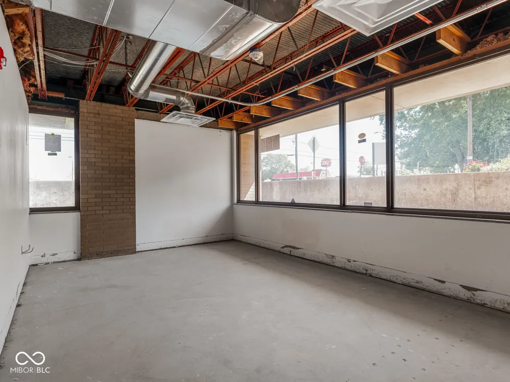 2021 E 52nd Street #112 Indianapolis, IN 46205