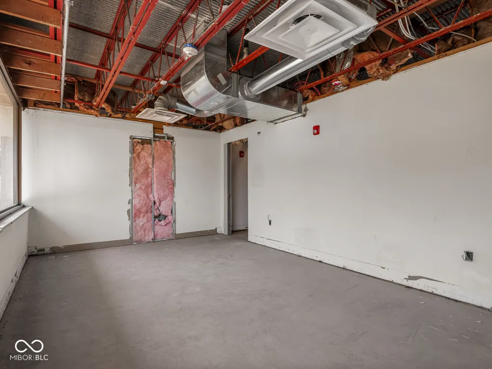 2021 E 52nd Street #112 Indianapolis, IN 46205