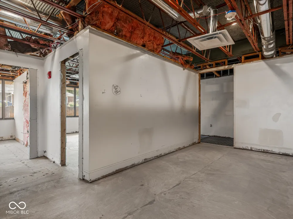2021 E 52nd Street #112 Indianapolis, IN 46205
