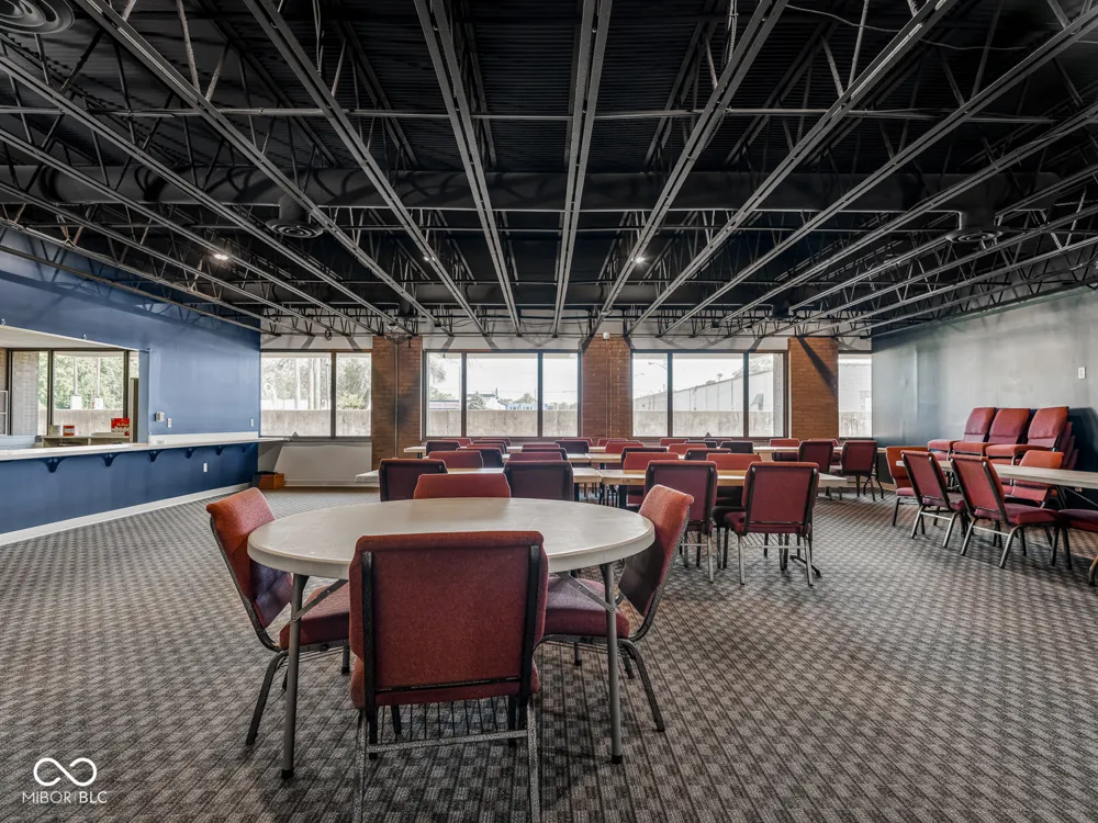 2021 E 52nd Street #112 Indianapolis, IN 46205