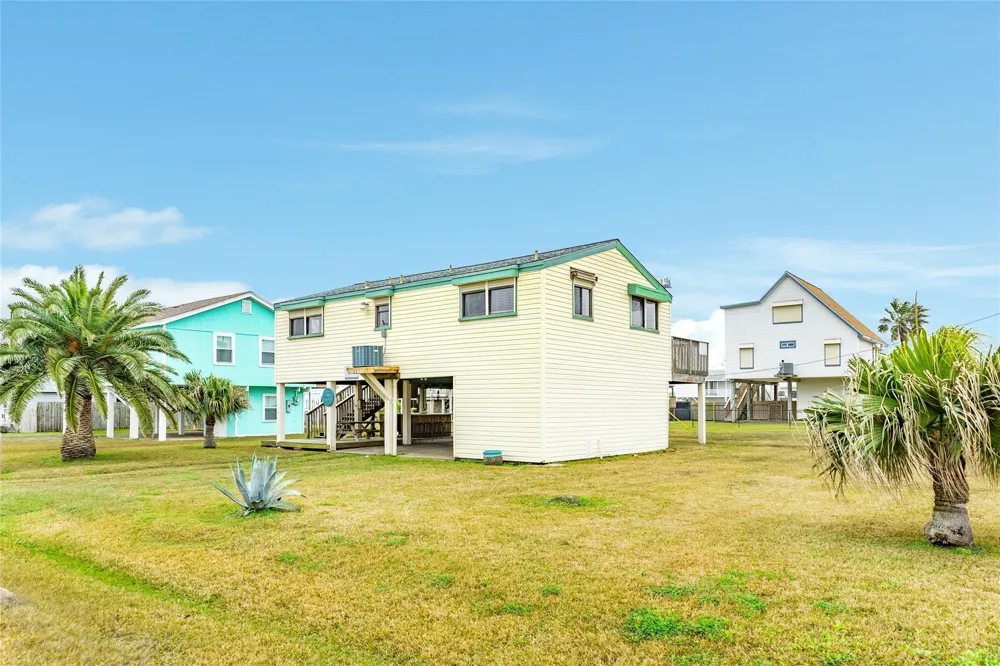16725 Captain Bligh Road Jamaica Beach, TX 77554
